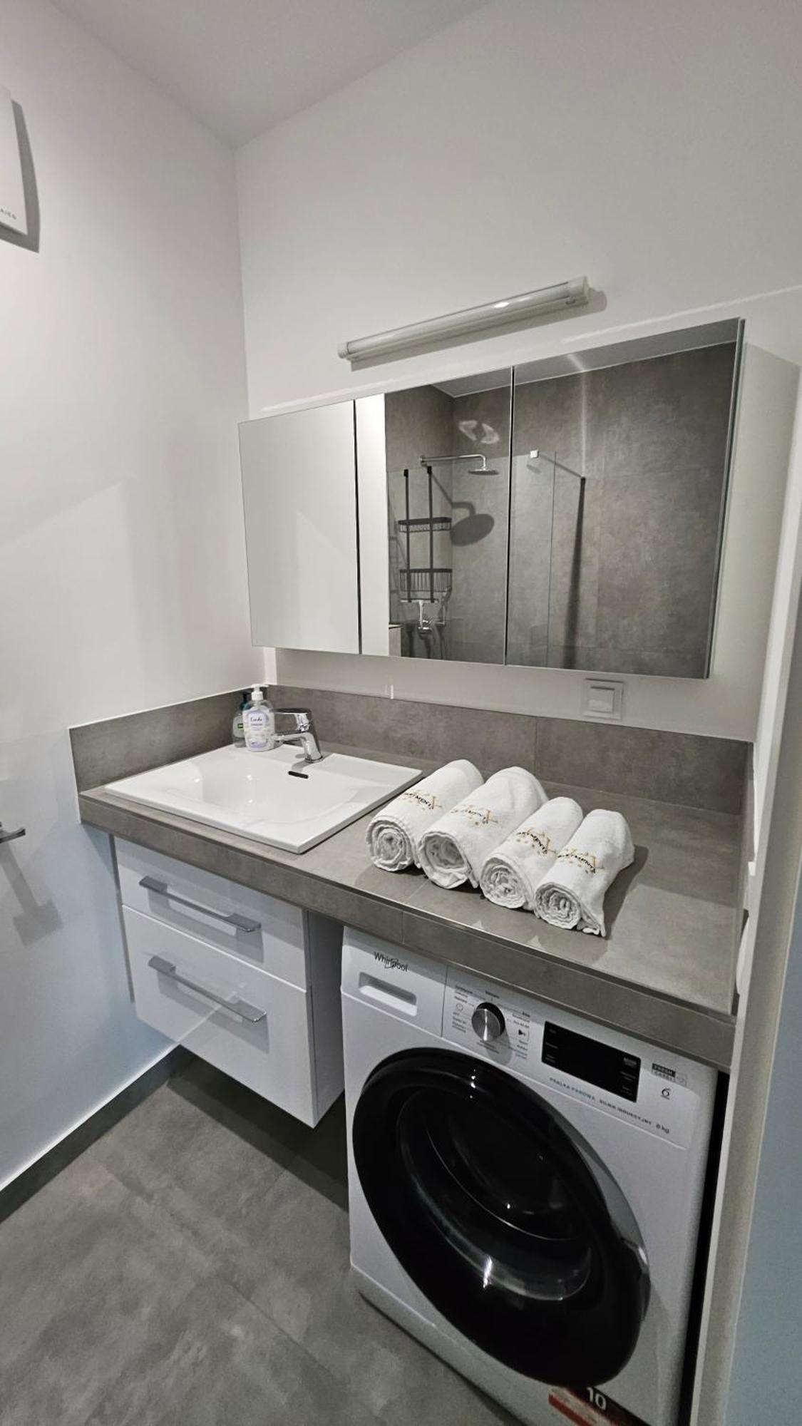 Apartament Bulgarska 60M2-3 Pokoje-Piekny Widok-13 Pietro 24H Check In พอซนาน ภายนอก รูปภาพ